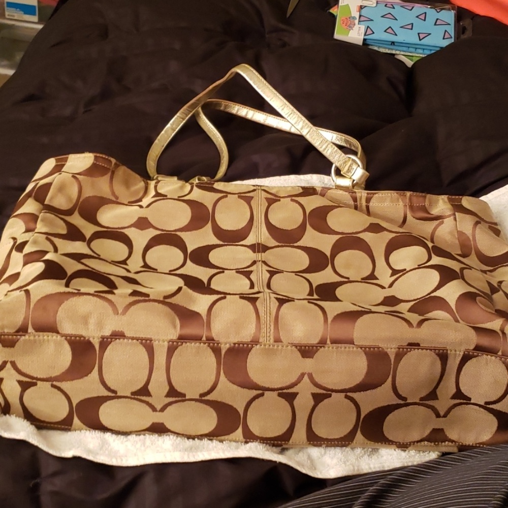 Coach Authentic Signature Tote Tan/Brown - Picture 4 of 7